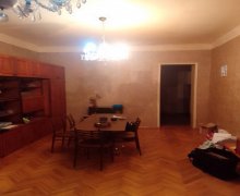 Satılır Həyət evi/villa İnşaatçılar m., Yasamal qəs., Yasamal r.