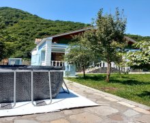 Kirayə (günlük) Həyət evi/villa Qax ş. Kirayə (günlük) Həyət evi/villa Qax ş.
