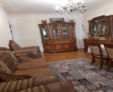 Satılır Köhnə Tikili Xalqlar dostluğu m., Xətai r.