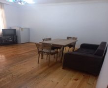 Kirayə (aylıq) Həyət evi/villa İnşaatçılar m., Yasamal qəs., Yasamal r.