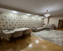 qara qarayevde satilan evler Qara Qarayev m., Nizami r.