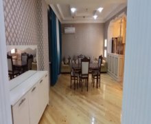 Satılır Yeni Tikili Suraxanı r.