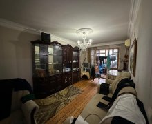 Satılır Köhnə Tikili Xalqlar dostluğu m., 8-ci kilometr, Nizami r.