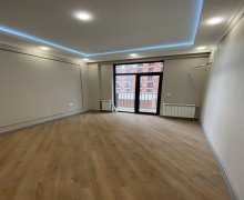 Satılır Yeni Tikili Dərnəgül m., 7-ci mikrorayon, Binəqədi r.