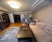 Satılır Yeni Tikili İnşaatçılar m., Yeni Yasamal qəs., Yasamal r.