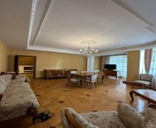 Satılır Yeni Tikili Elmlər akademiyası m., Yasamal qəs., Yasamal r.