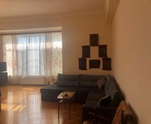 Satılır Yeni Tikili Elmlər akademiyası m., Yasamal r.