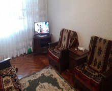 Satılır Köhnə Tikili Gəncə ş. Satılır Köhnə Tikili Gəncə ş.