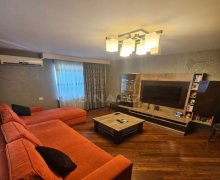 Satılır Köhnə Tikili Elmlər akademiyası m., Yasamal r.