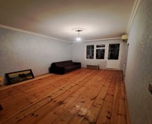 Satılır Köhnə Tikili Memar Əcəmi m., 4-cü mikrorayon, Nəsimi r.