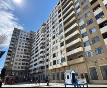 Satılır Yeni Tikili Qaraçuxur qəs., Suraxanı r.