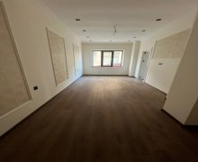 Satılır Yeni Tikili 8-ci mikrorayon, Binəqədi r.