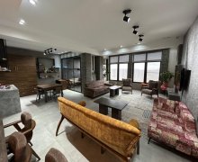 Satılır Yeni Tikili İnşaatçılar m., Yeni Yasamal qəs., Yasamal r.