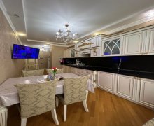 Satılır Yeni Tikili Azadlıq m., 6-cı mikrorayon, Binəqədi r.