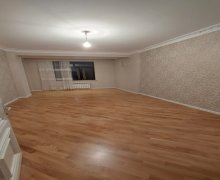 Satılır Yeni Tikili Azadlıq m., Binəqədi r.