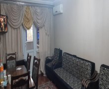 Satılır Köhnə Tikili Xalqlar dostluğu m., 8-ci kilometr, Nizami r.