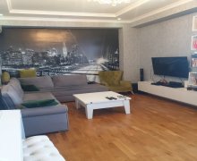 Satılır Yeni Tikili Qara Qarayev m., Nizami r.