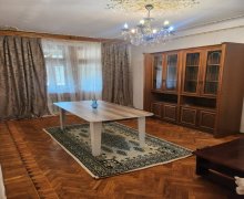 20 yanvarda aylıq Köhnə Tikili 20 Yanvar m., Yasamal qəs., Yasamal r.