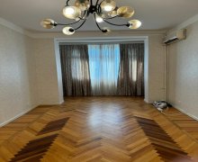 Satılır Köhnə Tikili Memar Əcəmi m., Nəsimi r.