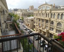 Satılır Köhnə Tikili Sahil m., Səbail r.