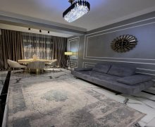 Satılır Yeni Tikili 8-ci mikrorayon, Binəqədi r.