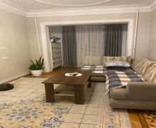 Satılır Köhnə Tikili Nizami m., Yasamal r.