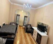 Kiraye aylıq Köhnə Tikili Gənclik m., Böyükşor qəs., Nərimanov r.