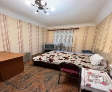 Satılır Köhnə Tikili Neftçilər m., Nizami r. Satılır Köhnə Tikili Neftçilər m., Nizami r.