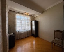 Kirayə (aylıq) Yeni Tikili 8-ci mikrorayon, Binəqədi r.