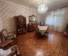 Satılır Köhnə Tikili Elmlər akademiyası m., Yasamal r. Satılır Köhnə Tikili Elmlər akademiyası m., Yasamal r.