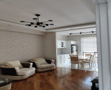 memar ecemide satilan evler Memar Əcəmi m., 5-ci mikrorayon, Nəsimi r.