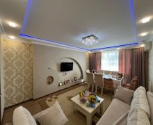 Satılır Köhnə Tikili Xalqlar dostluğu m., 8-ci kilometr, Nizami r.