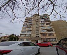 Satılır Köhnə Tikili Azadlıq m., 7-ci mikrorayon, Binəqədi r.