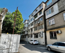 Satılır Köhnə Tikili Elmlər akademiyası m., Yasamal r.