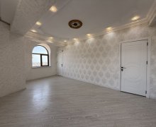 Satılır Yeni Tikili İnşaatçılar m., Yeni Yasamal qəs., Yasamal r.