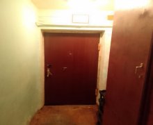 Satılır Köhnə Tikili İnşaatçılar m., Yasamal qəs., Yasamal r.