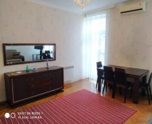 Satılır Köhnə Tikili Nizami m., Yasamal r.