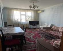 Satılır Yeni Tikili Azadlıq m., 8-ci mikrorayon, Binəqədi r.