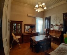 iceri seherde aylıq kiraye evler İçərişəhər m., Səbail r.