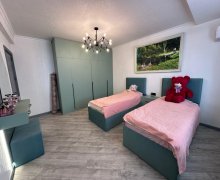 Satılır Köhnə Tikili İnşaatçılar m., Yasamal qəs., Yasamal r.