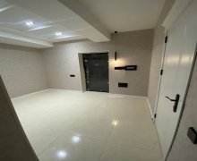 Satılır Yeni Tikili Xalqlar dostluğu m., 8-ci kilometr, Nizami r.