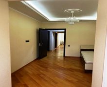 iceri seherde evlerin qiymeti İçərişəhər m., Səbail r.