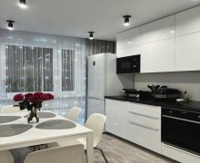 Kirayə (günlük) Yeni Tikili İnşaatçılar m., Yasamal qəs., Yasamal r.