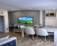 Satılır Yeni Tikili Qaraçuxur qəs., Suraxanı r.