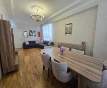 Satılır Yeni Tikili Qara Qarayev m., Nizami r.