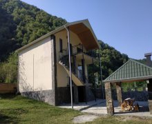 Kirayə (günlük) Həyət evi/villa Qax ş. Kirayə (günlük) Həyət evi/villa Qax ş.