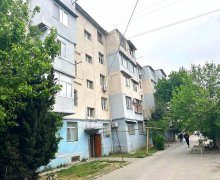 Satılır Köhnə Tikili Neftçilər m., 8-ci kilometr, Nizami r. Satılır Köhnə Tikili Neftçilər m., 8-ci kilometr, Nizami r.
