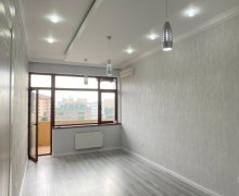 Satılır Yeni Tikili Elmlər akademiyası m., Yasamal r.