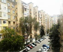 Satılır Köhnə Tikili Xalqlar dostluğu m., Qara şəhər, Xətai r.