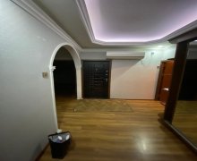 Satılır Köhnə Tikili Azadlıq m., Rəsulzadə qəs., Binəqədi r.